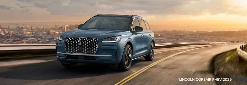 440 lincoln blog CORSAIR PHEV 2025 VS VOLVO XC60 PHEV 2025 aout IMAGE1 1024x354