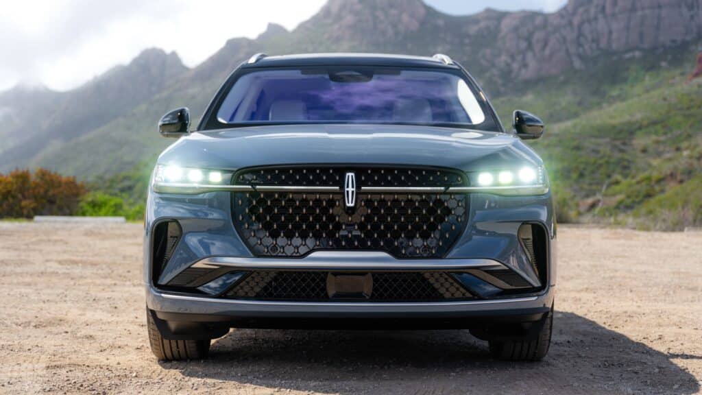 Lincoln Nautilus ou Lexus RX, quel VUS de luxe choisir